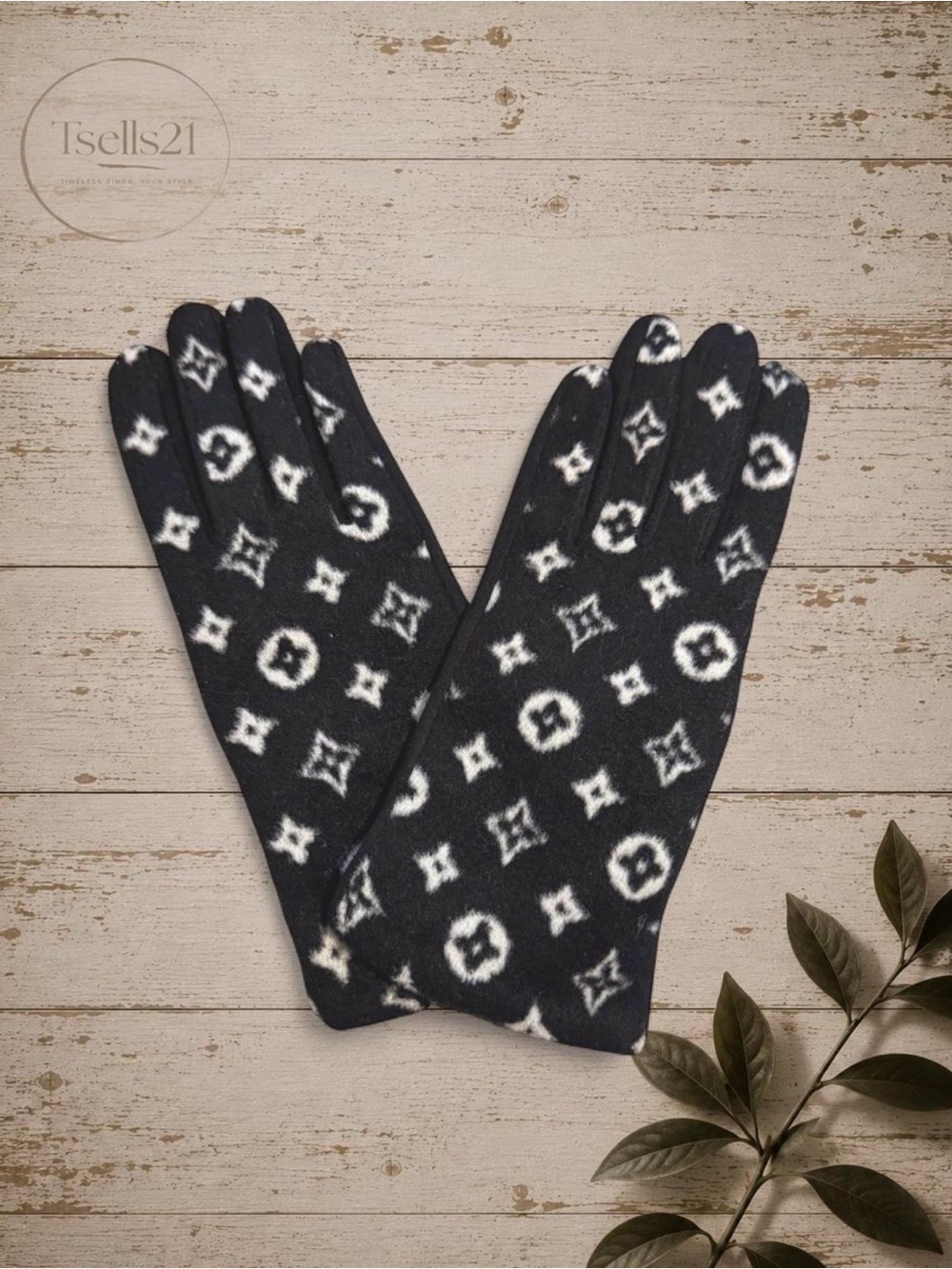 Chic Black/White Monogram Knit Gloves